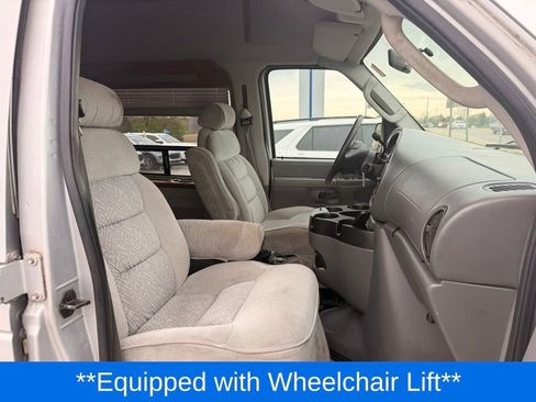 Used 2007 Ford E-250 and Econoline 250 RWD image 3