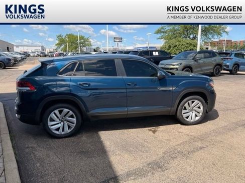 Used 2023 Volkswagen Atlas Cross Sport SE AWD/4WD image 5