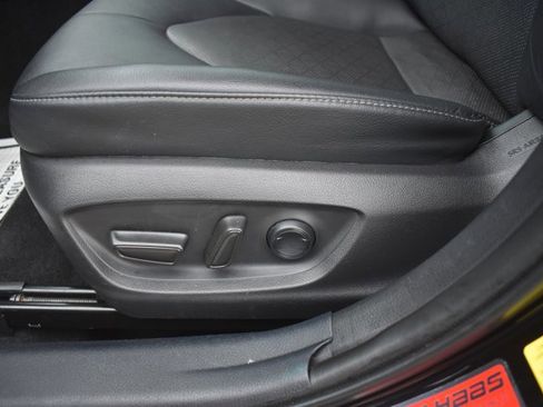 Used 2022 Toyota Camry XSE image 12