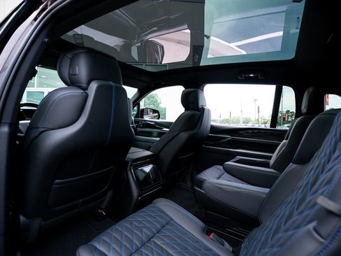 Used 2025 Cadillac Escalade IQ Sport 1 AWD/4WD image 42