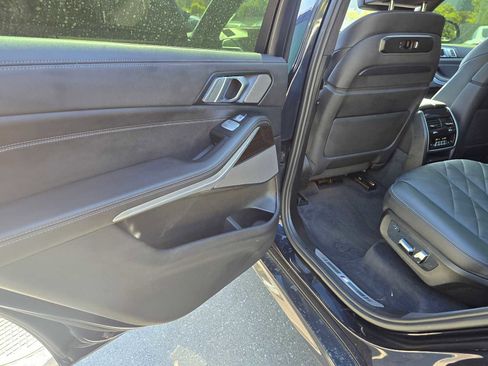 Used 2023 BMW X7 xDrive40i w/ Executive Package AWD/4WD image 17