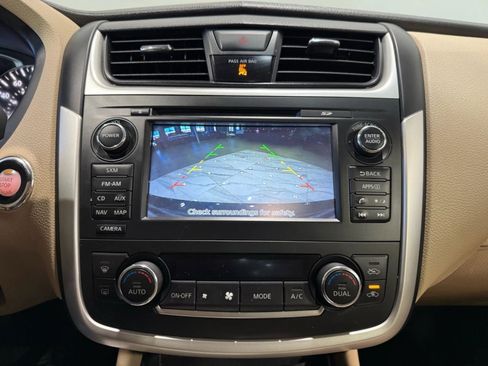 Used 2016 Nissan Altima 3.5 SL image 16