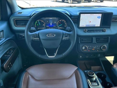 Used 2024 Ford Maverick Lariat image 5