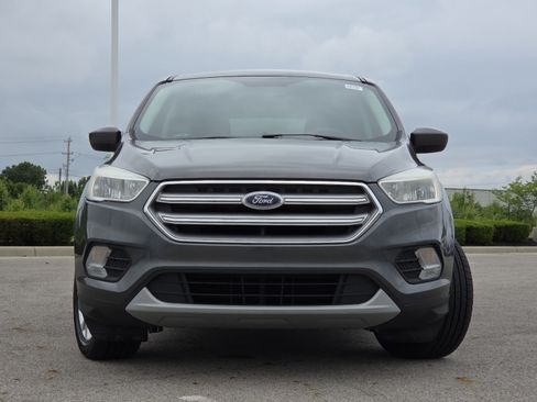 Used 2017 Ford Escape SE w/ SE Cold Weather Package FWD image 11