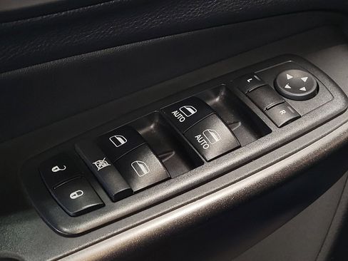 Used 2019 Jeep Cherokee Trailhawk w/ Trailer Tow Group image 27