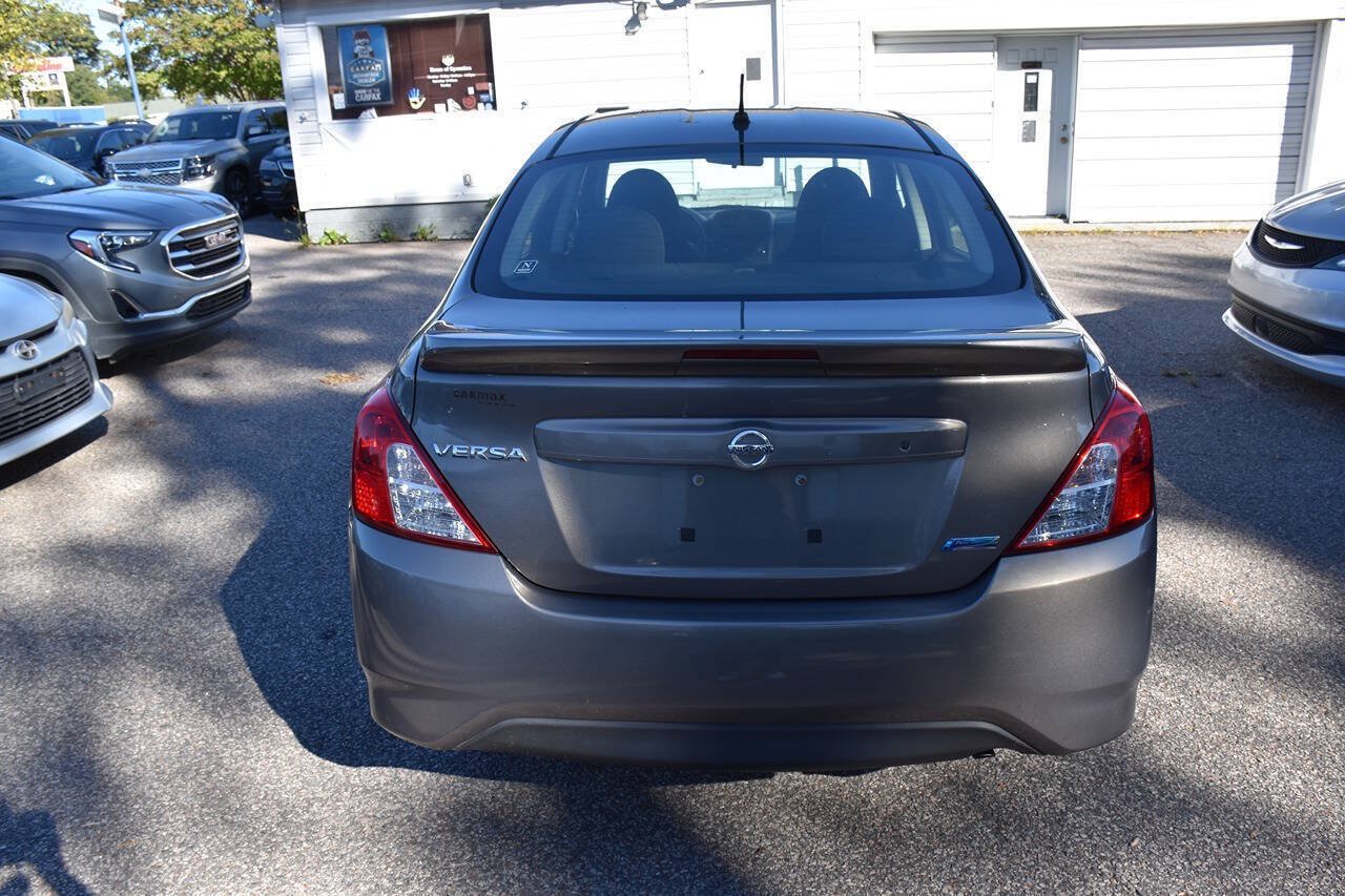 Used 2015 Nissan Versa S Plus FWD image 5