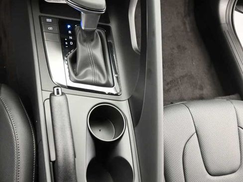 New 2026 Hyundai Elantra SEL Sport FWD image 22