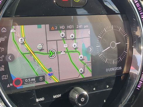 Used 2024 MINI Cooper 4-Door Hardtop image 24