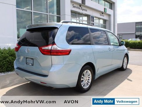 Used 2015 Toyota Sienna XLE FWD image 6