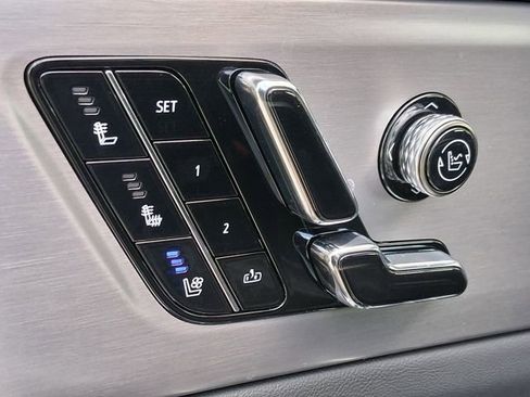 New 2026 Cadillac Vistiq Luxury image 19