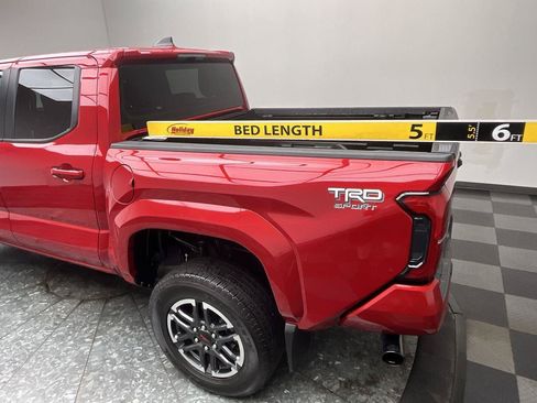Used 2025 Toyota Tacoma TRD Sport AWD/4WD image 26