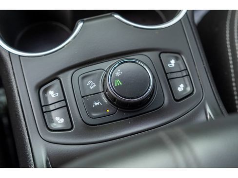 Used 2023 GMC Terrain SLE w/ Driver Convenience Package FWD image 26