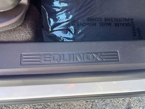 Used 2023 Chevrolet Equinox LT image 59