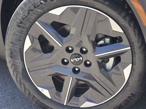 Used 2025 Kia EV6 Light w/ Light LR Technology Package AWD/4WD image 9
