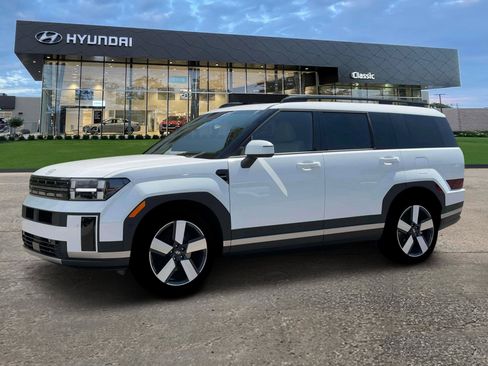 Certified 2026 Hyundai Santa Fe Limited AWD/4WD image 2