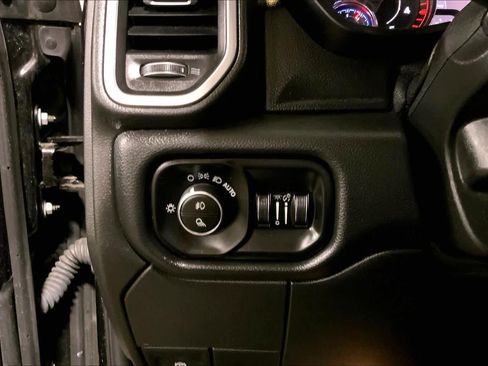 Used 2019 RAM 2500 Laramie image 34