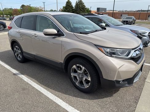 Used 2017 Honda CR-V EX image 2
