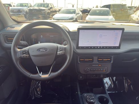 Used 2025 Ford Maverick Tremor AWD/4WD image 16