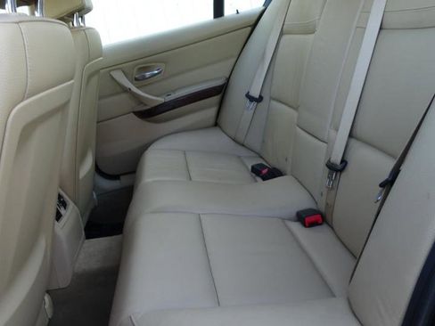 Used 2011 BMW 328i xDrive Sedan image 12