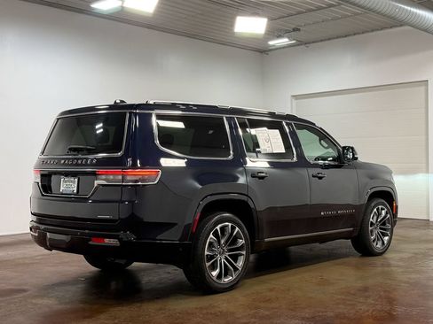 Used 2024 Jeep Grand Wagoneer Series III w/ Rear Seat Video Group 1 AWD/4WD image 24