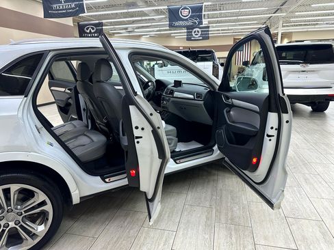 Used 2016 Audi Q3 2.0T Prestige w/ Prestige Package image 10