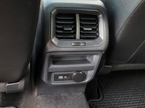Used 2024 Volkswagen Tiguan SEL R-Line w/ MDO Package, Two-Row AWD/4WD image 25
