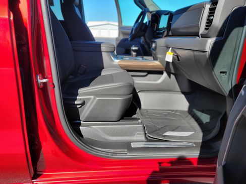 New 2026 Chevrolet Silverado 1500 RST w/ RST All Star Premium Package image 32