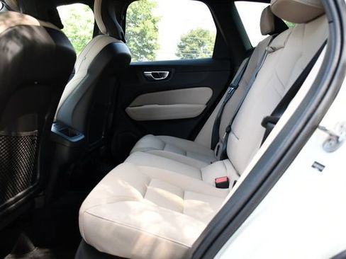 Used 2026 Volvo XC60 B5 Plus AWD/4WD image 15