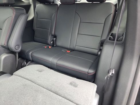 New 2026 Chevrolet Traverse RS w/ LPO, Floor Liner Package FWD image 7