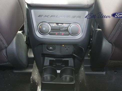 New 2026 Ford Explorer Platinum image 11