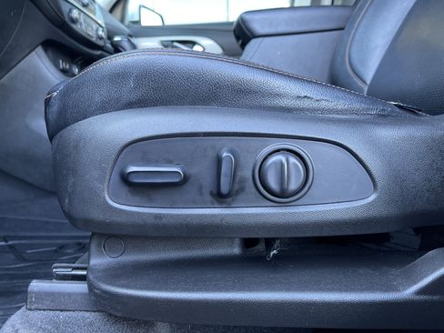 Used 2019 Chevrolet Traverse LT w/ LPO, Floor Liner Package image 19