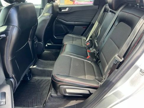 Certified 2024 Ford Escape ST-Line w/ Tech Pack #1 AWD/4WD image 18