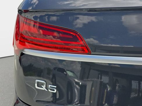 Used 2023 Audi Q5 Premium w/ Convenience Package AWD/4WD image 30