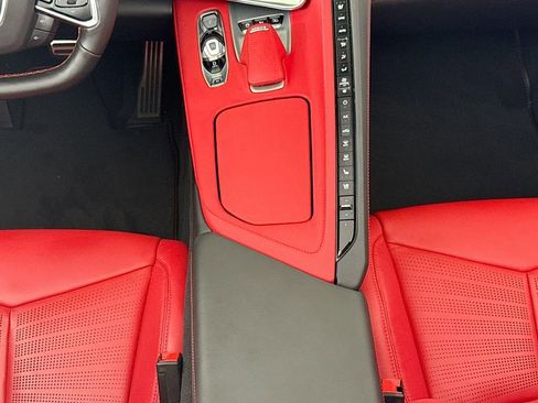 Used 2021 Chevrolet Corvette Stingray Preferred Conv w/ Z51 Performance Package image 12