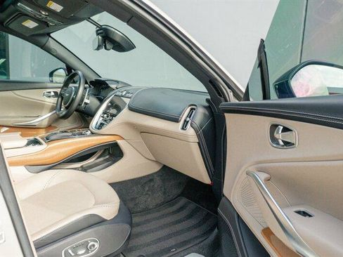 Used 2023 Aston Martin DBX 707 image 15