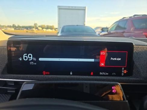 Used 2025 Ford Mustang Mach-E Premium AWD/4WD image 11