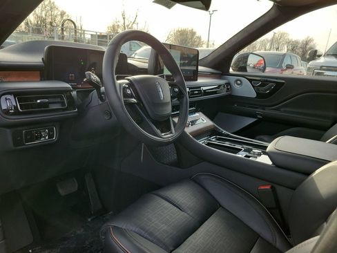 New 2026 Lincoln Aviator Black Label w/ Jet Appearance Package image 20