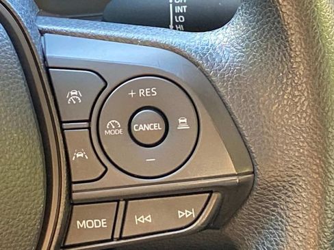 Used 2023 Toyota Corolla LE w/ LE Convenience Package FWD image 19
