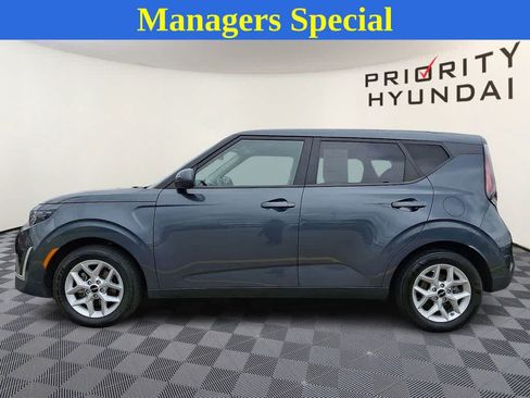 Used 2024 Kia Soul LX w/ Option Group 015 FWD image 7