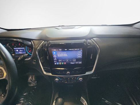 Certified 2023 Chevrolet Traverse LT w/ LT Premium Package AWD/4WD image 23