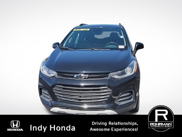 Used 2021 Chevrolet Trax LT w/ Redline Edition AWD/4WD image 3