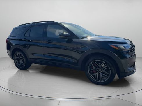 New 2026 Ford Explorer ST-Line w/ ST-Line Street Pack image 38