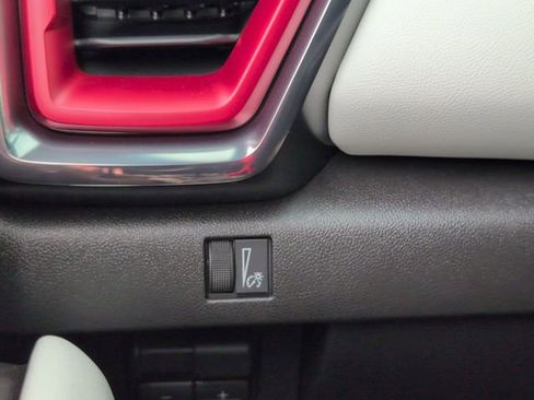New 2026 GMC Canyon AT4X w/ AT4X AEV Edition AWD/4WD image 18