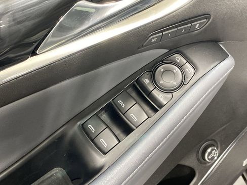 Used 2024 Buick Enclave Premium image 15