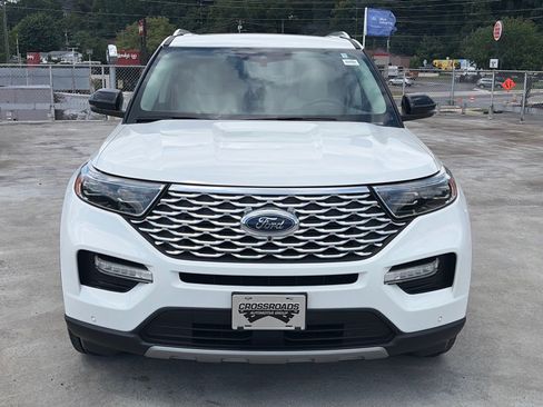 Certified 2023 Ford Explorer Platinum w/ Technology Package AWD/4WD image 5