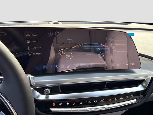 New 2026 Cadillac Lyriq Luxury RWD image 28