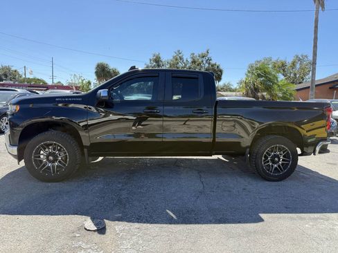 Used 2019 Chevrolet Silverado 1500 LT w/ Convenience Package image 4