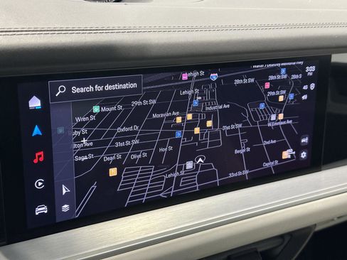 Certified 2025 Porsche Cayenne Coupe image 29