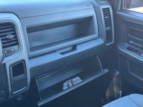 Used 2018 RAM 2500 Tradesman w/ Chrome Appearance Group AWD/4WD image 30