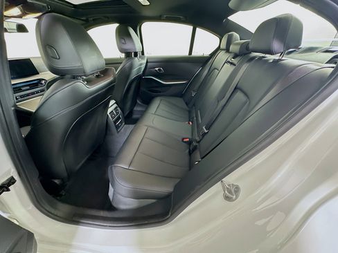 Used 2025 BMW 330i Sedan image 30